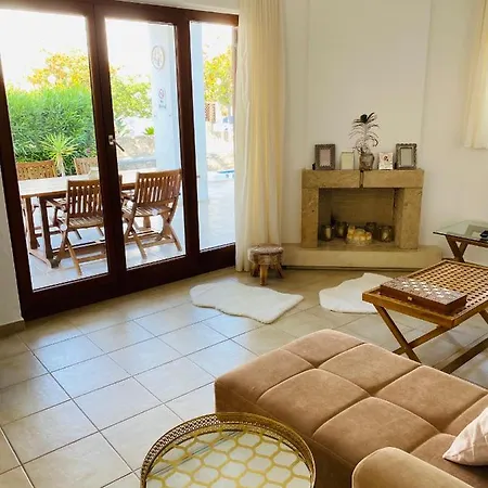 White Villas Of No: 1 Lardos