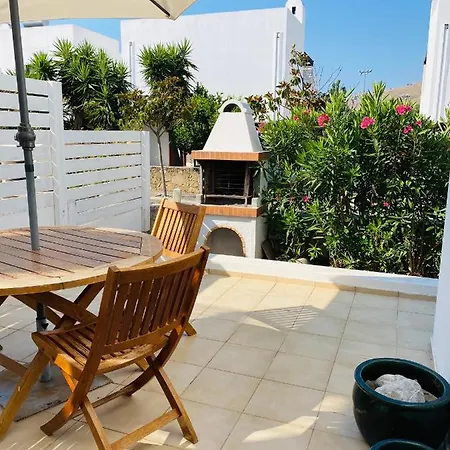 Case de vacanță White Villas Of No: 1
