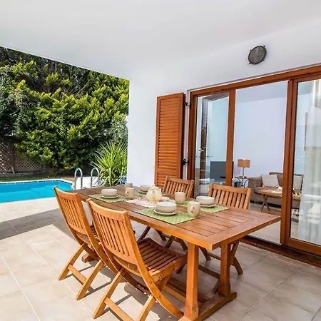 White Villas Of No: 1 * Lardos